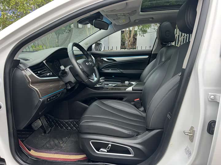 Фото 8 - Geely Emgrand GT