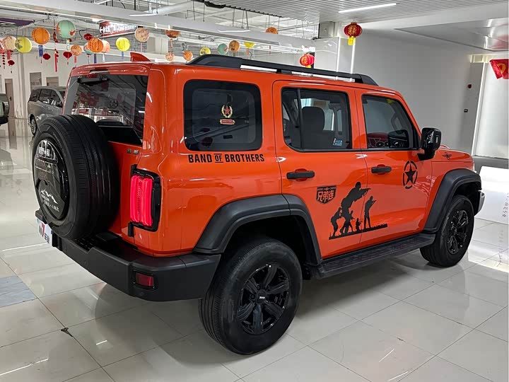 Фото 9 - Tank 300