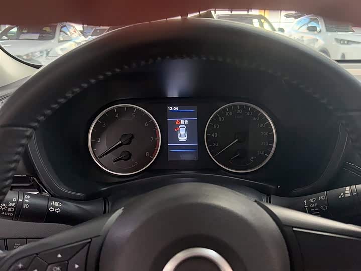 Фото 4 - Nissan Sylphy