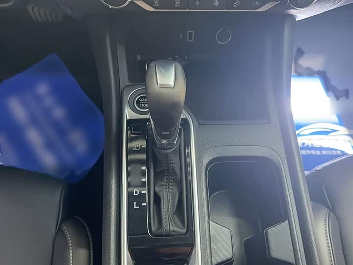 Фото 8 - Nissan Sylphy