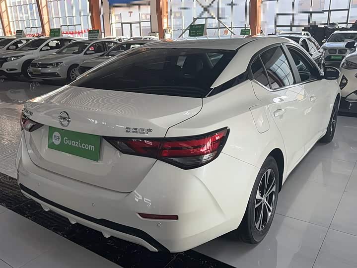 Фото 9 - Nissan Sylphy