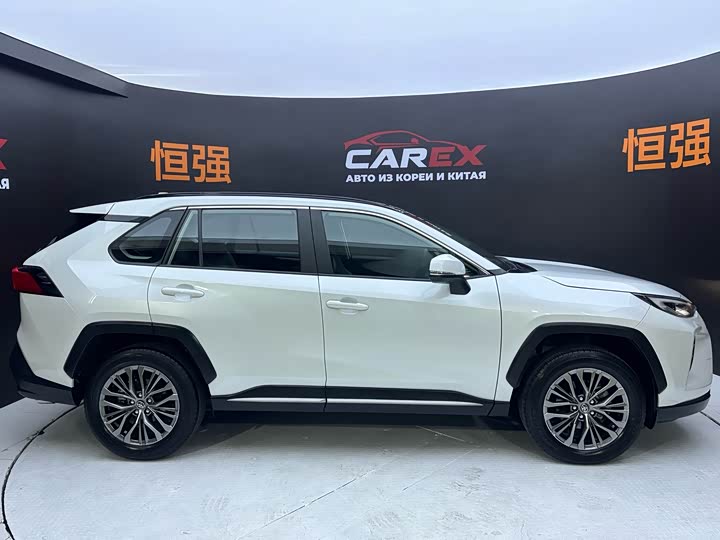 Фото 4 - Toyota Wildlander