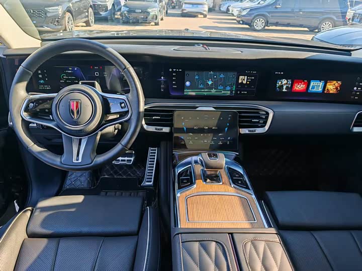 Фото 6 - Hongqi E-HS9