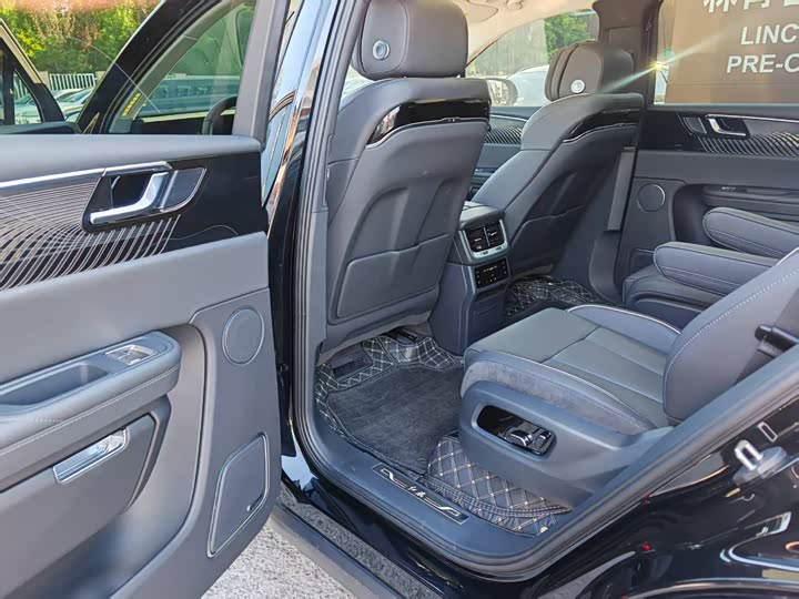 Фото 7 - Hongqi E-HS9