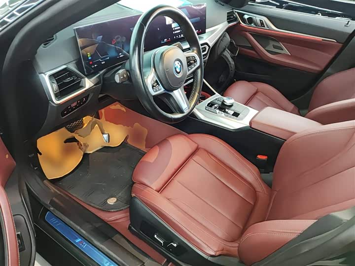 Фото 16 - BMW i4