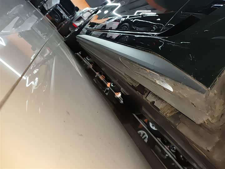 Фото 21 - BMW i4