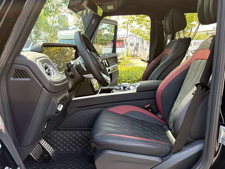 Фото 10 - Mercedes-Benz G-Class