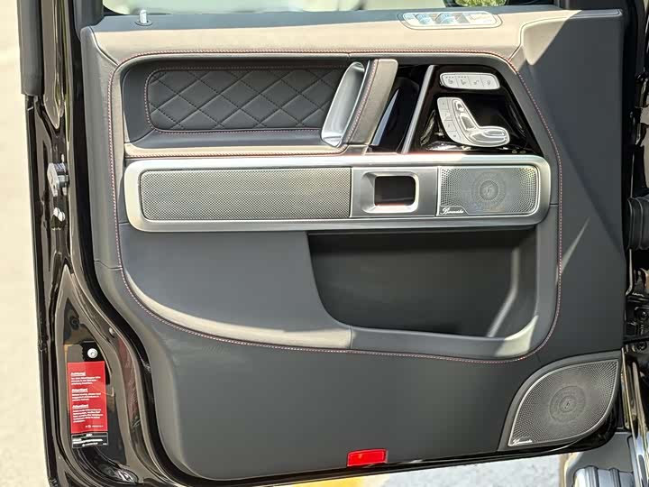 Фото 12 - Mercedes-Benz G-Class