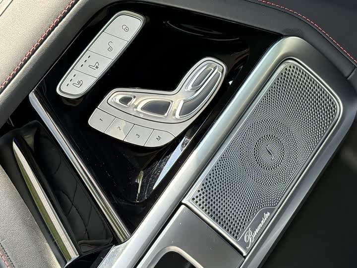 Фото 13 - Mercedes-Benz G-Class