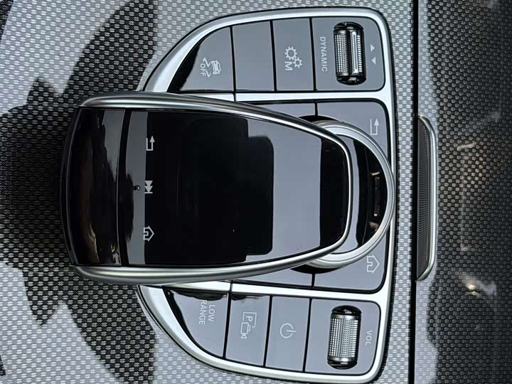 Фото 17 - Mercedes-Benz G-Class