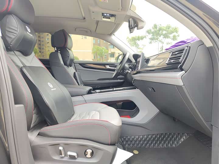 Фото 12 - Volkswagen Teramont X