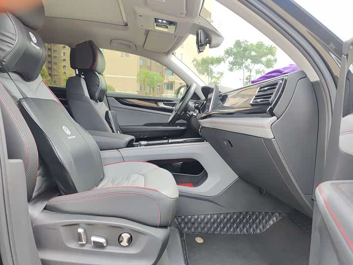 Фото 13 - Volkswagen Teramont X