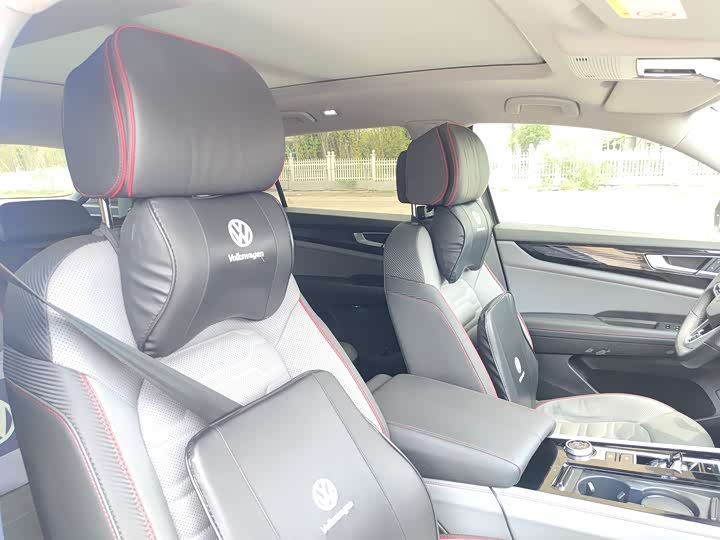 Фото 15 - Volkswagen Teramont X