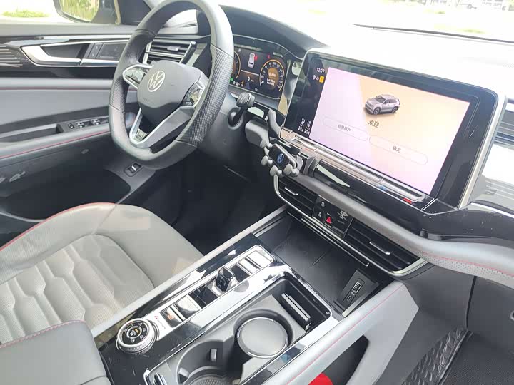 Фото 17 - Volkswagen Teramont X