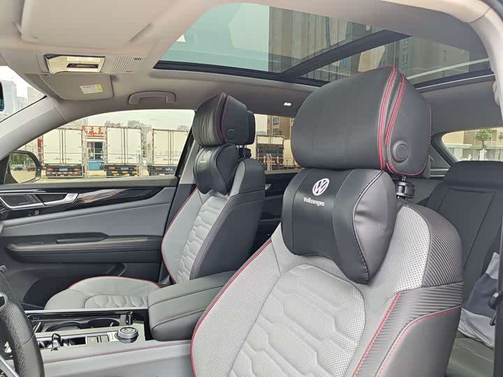 Фото 27 - Volkswagen Teramont X