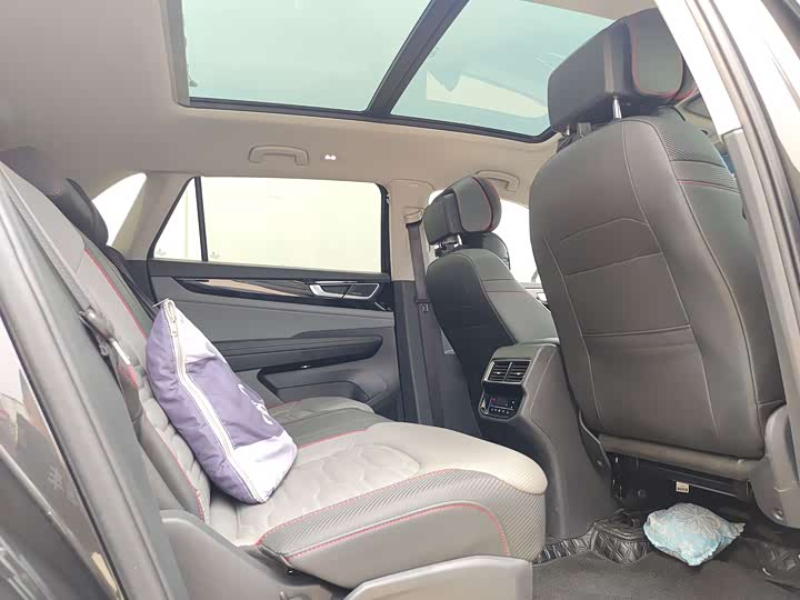 Фото 30 - Volkswagen Teramont X