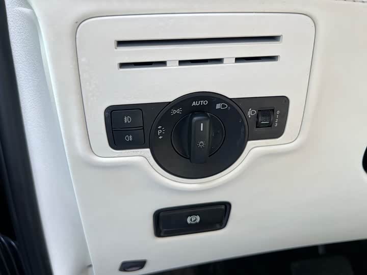 Фото 24 - Mercedes-Benz Vito