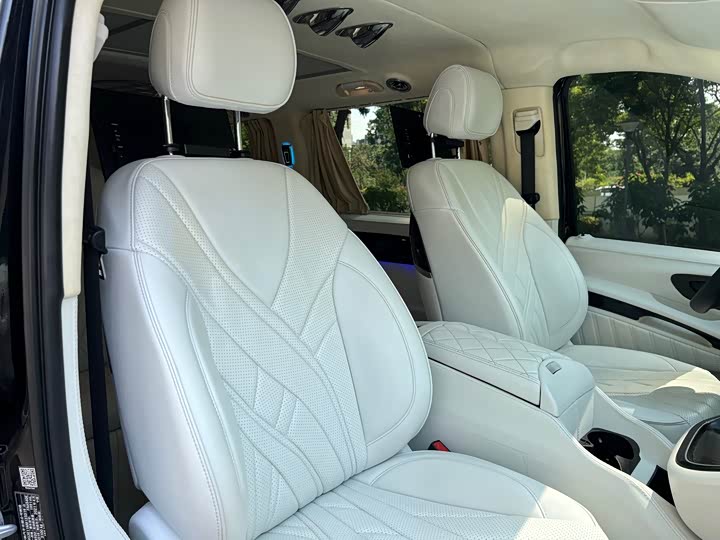 Фото 9 - Mercedes-Benz Vito