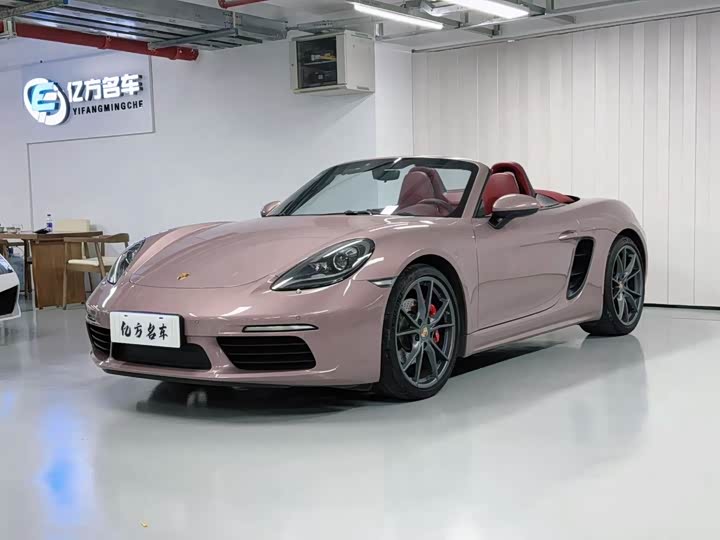 Фото 1 - Porsche 718