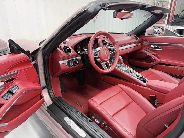 Фото 4 - Porsche 718