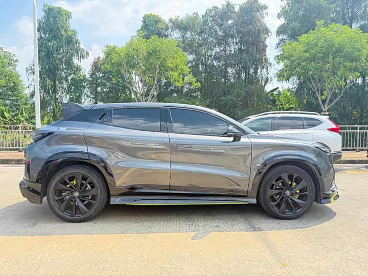 Фото 20 - Changan UNI-T