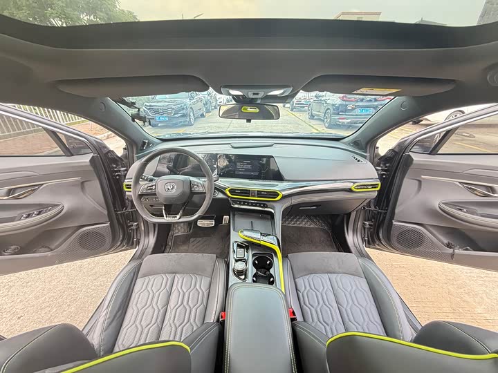 Фото 4 - Changan UNI-T