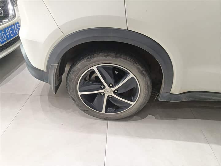 Фото 30 - Honda Vezel