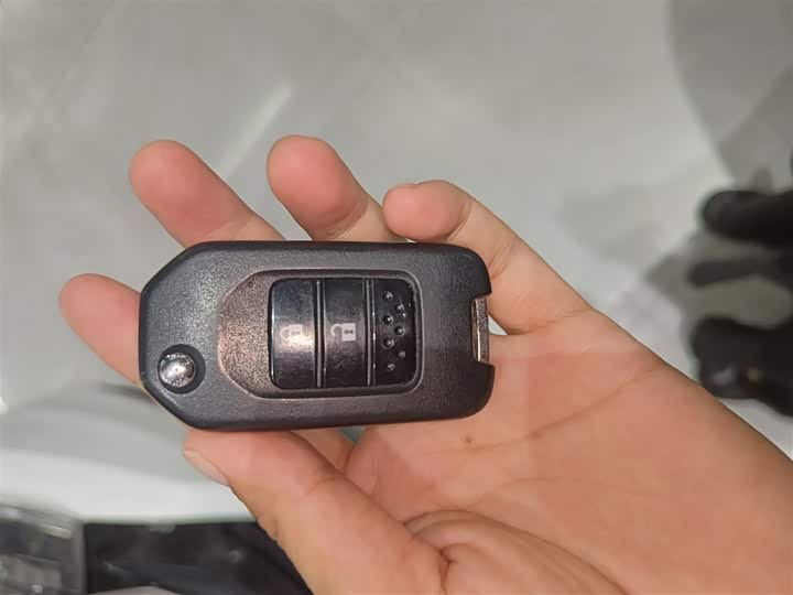 Фото 9 - Honda Vezel