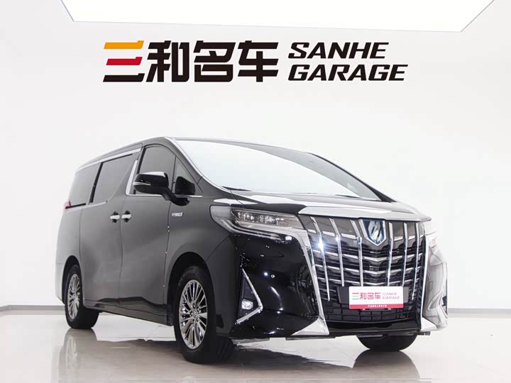 Фото 3 - Toyota Alphard
