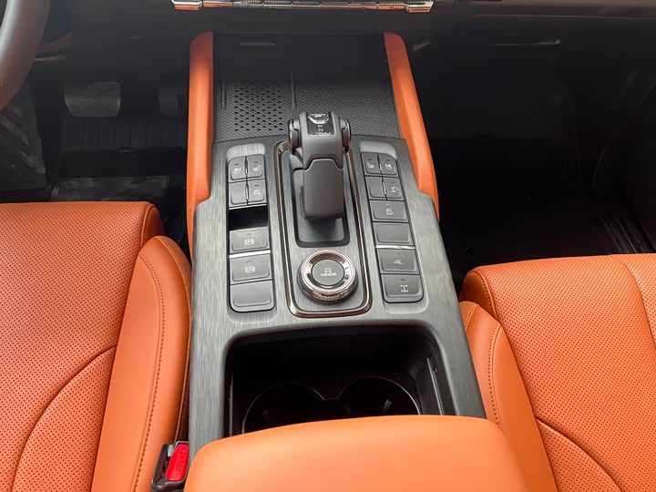 Фото 12 - Haval H9