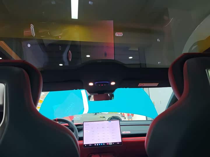 Фото 18 - Xiaomi SU7