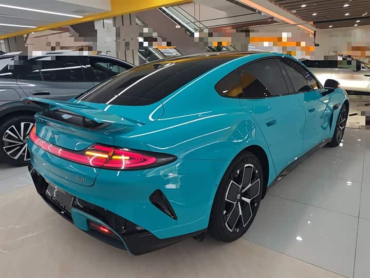 Фото 7 - Xiaomi SU7