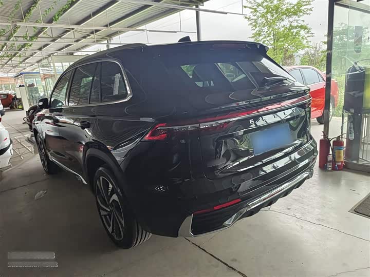 Фото 12 - Geely Monjaro