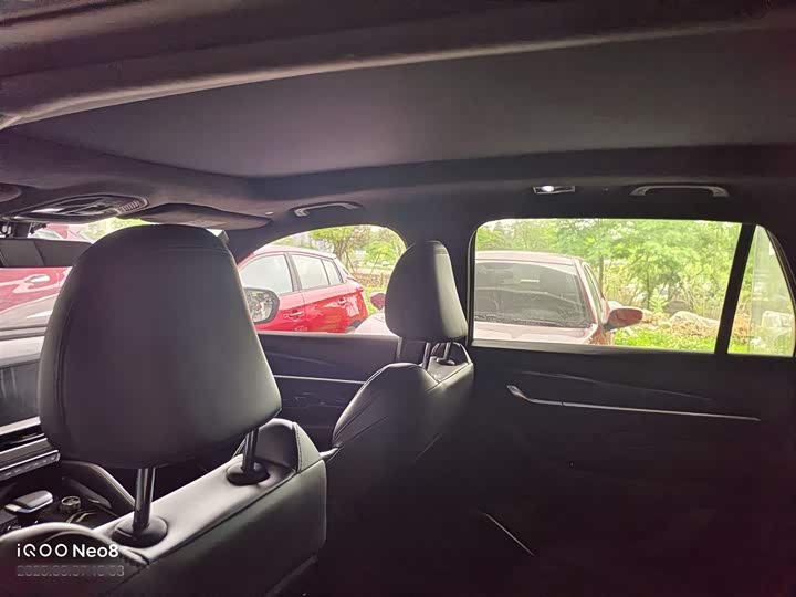 Фото 16 - Geely Monjaro