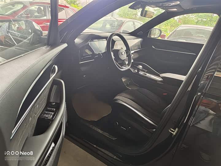 Фото 23 - Geely Monjaro