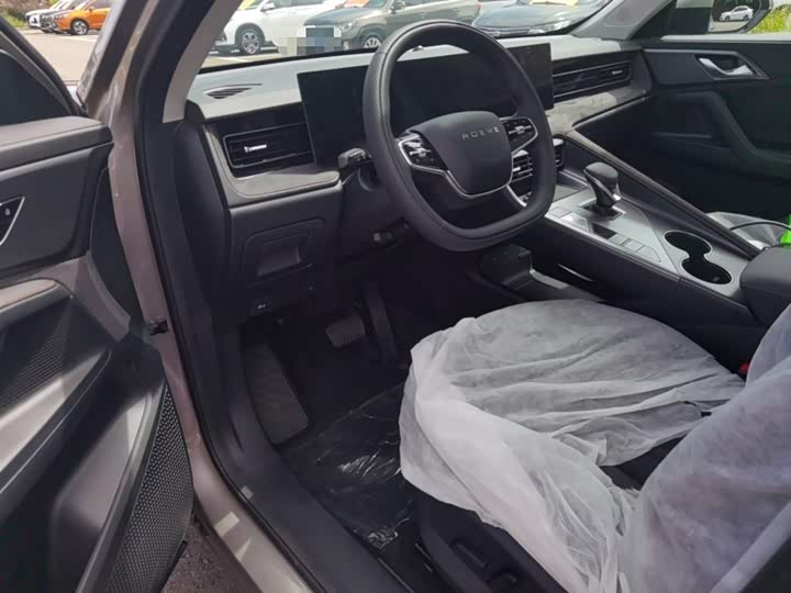 Фото 16 - Roewe D5X DMH