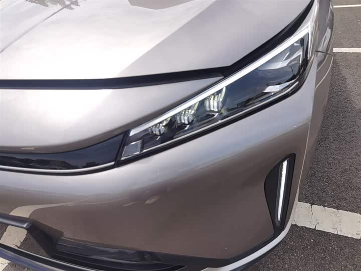 Фото 24 - Roewe D5X DMH