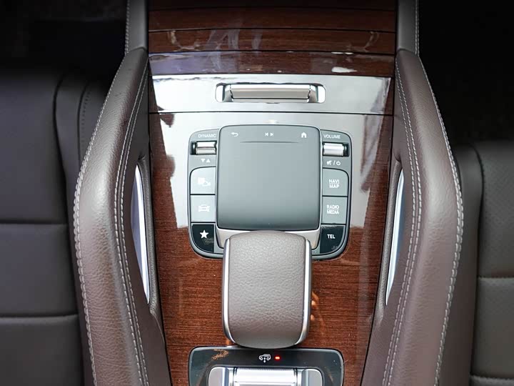 Фото 18 - Mercedes-Benz GLS-Class