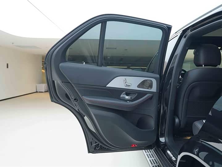 Фото 15 - Mercedes-Benz GLE-Class AMG