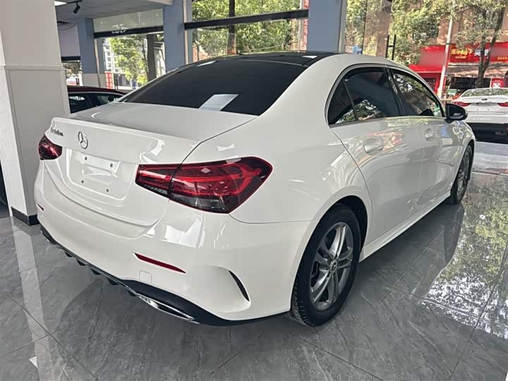 Фото 28 - Mercedes-Benz A-Class