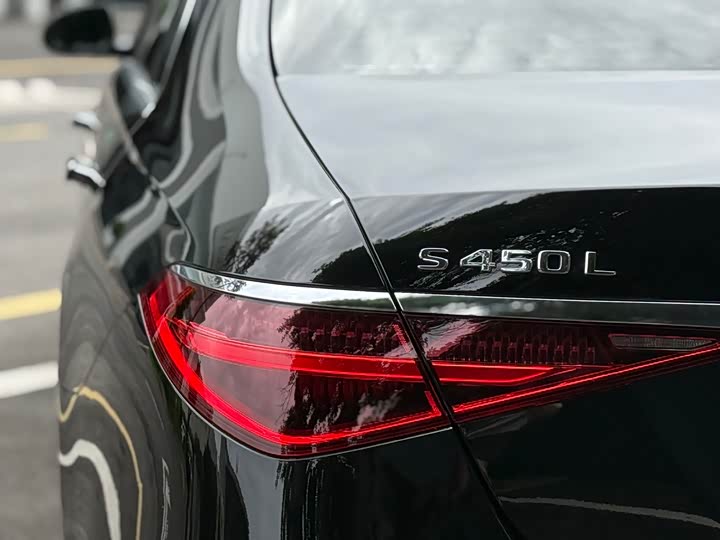 Фото 14 - Mercedes-Benz S-Class