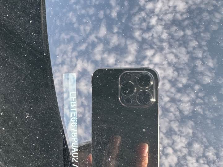 Фото 18 - Hongqi HS5