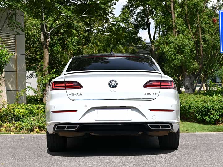 Фото 16 - Volkswagen CC