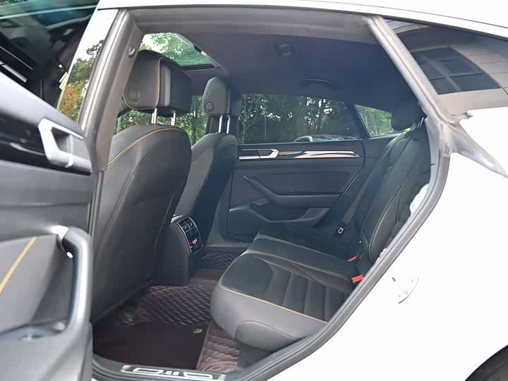 Фото 6 - Volkswagen CC