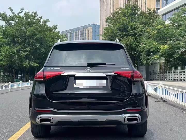 Фото 9 - Mercedes-Benz GLE-Class