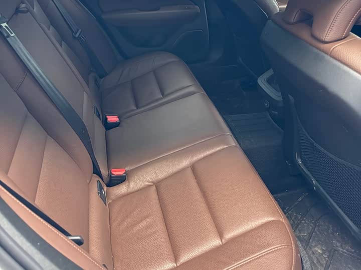 Фото 15 - Volvo S60