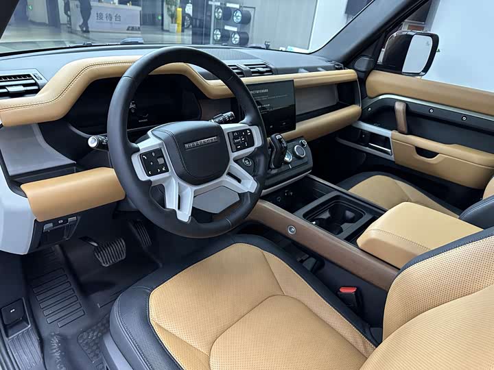 Фото 12 - Land Rover Defender