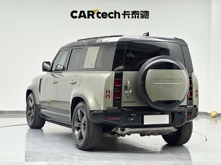 Фото 6 - Land Rover Defender