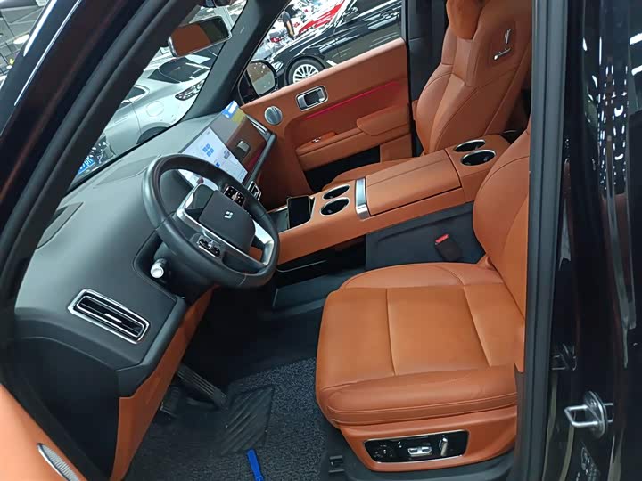 Фото 15 - LiXiang L9