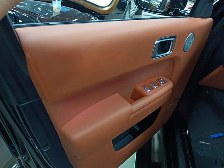 Фото 28 - LiXiang L9